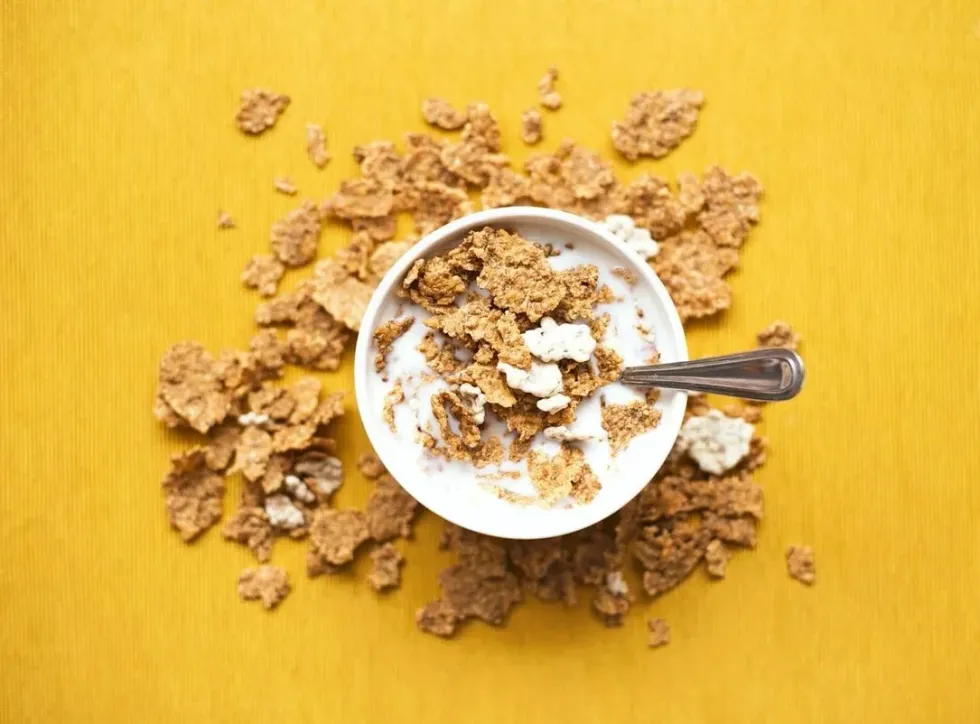 One of the fascinating cereal facts is one out of every two Americans starts his or her day by eating cereals in the breakfast.