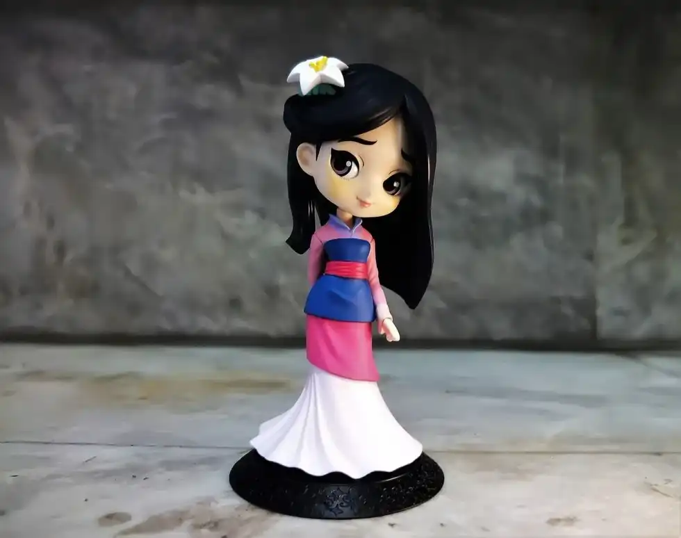 One of the interesting 'Mulan' facts is that she is the eighth Disney princess, and her story is based on a Chinese folk tale