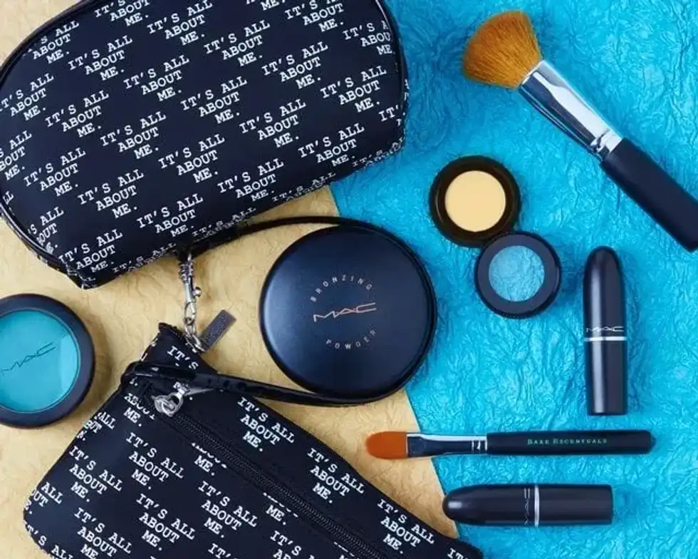 One of the MAC Cosmetics facts is that it was established in 1984.