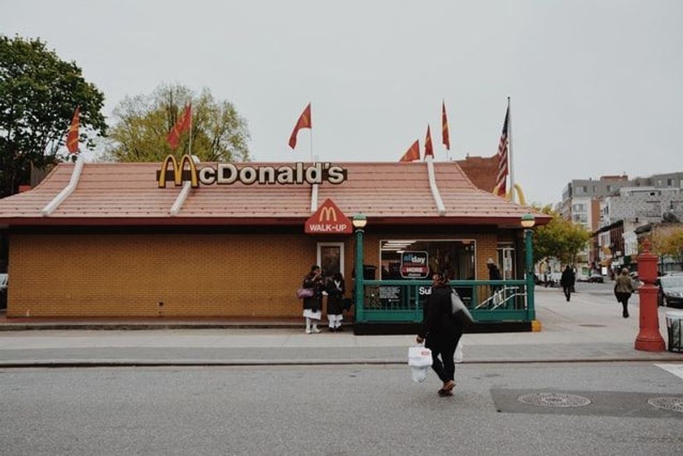 One of the most amazing McDonald's facts is that the Queen of England owns a McDonald's restaurant around Buckingham Palace.