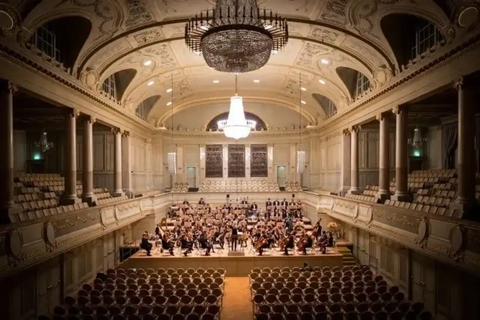 45 Orchestra Facts: Learn About This Large Instrumental Ensemble