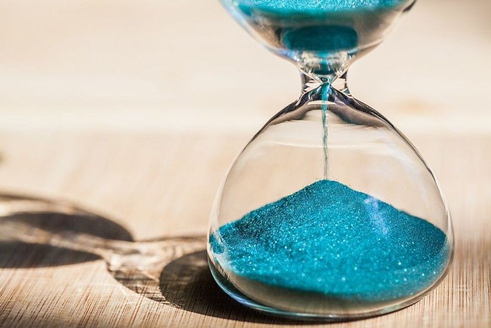 picture of a sand clock