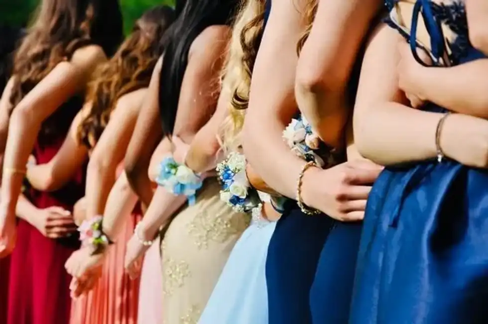 Prom facts will never fail to amuse you.
