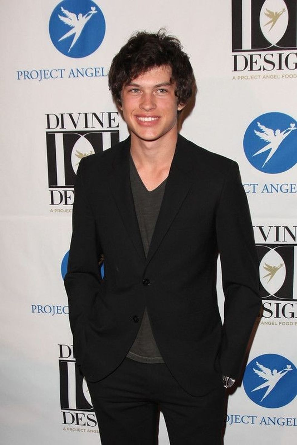 Read on to know amazing facts about Graham Phillips.