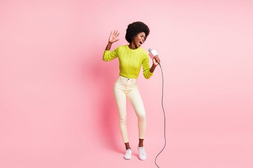 Claire Abbott Birthday & Fun Facts | Kidadl