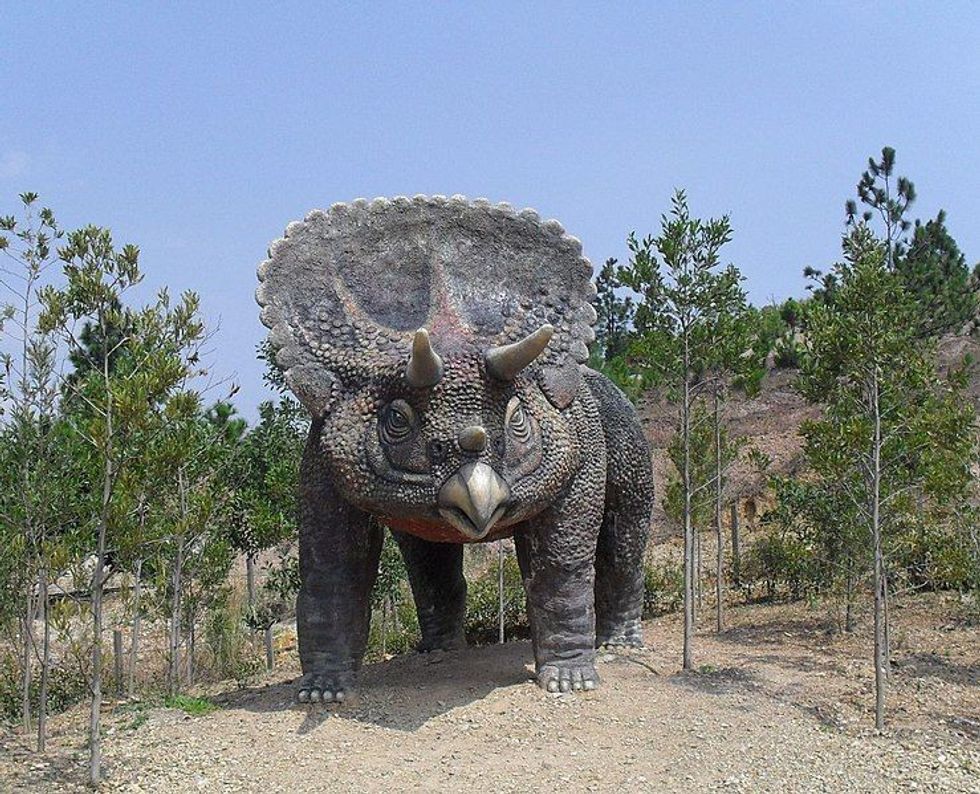 Read some amazing Poekilopleuron facts from this article