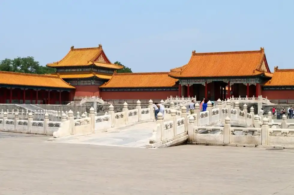 Royal Palaces of Abomey facts state that they were built by the rulers of the Kingdom of Dahomey from 1625-1900 and served as the royal residence of the kings and their families.