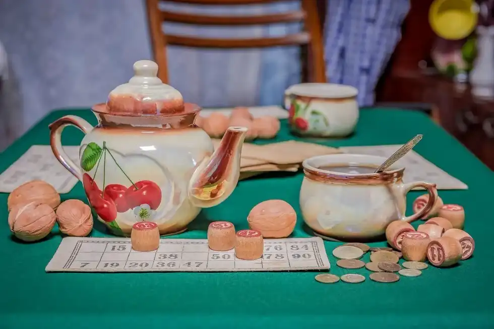 Russian games for kids help you to learn about traditional past times.