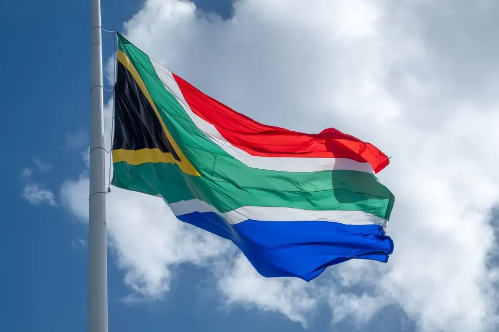 47 South African Flag Facts: Significance Of Y-Shaped Flag! | Kidadl