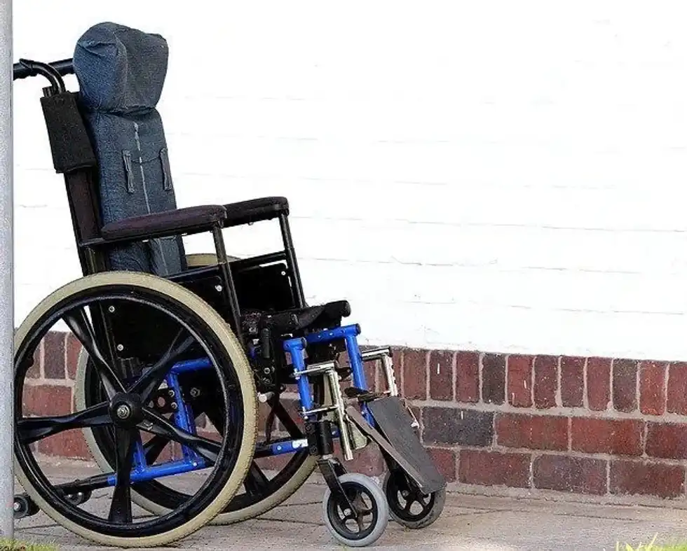 Spinal Cord Injury Day promotes the prevention of the economic burden that the general population has to face at a medical center.