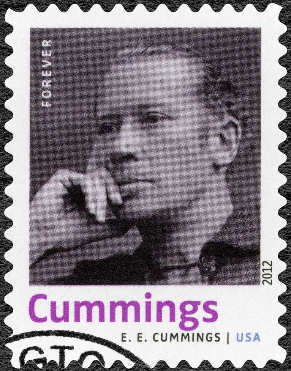 Stamp of Edward Estlin Cummings