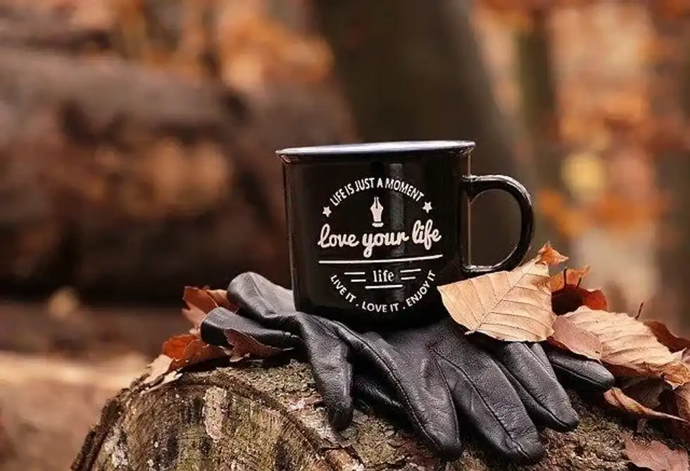 Start your Sunday morning with bright and uplifting quotes.