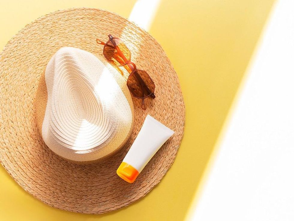 Summer hat with sunscreen