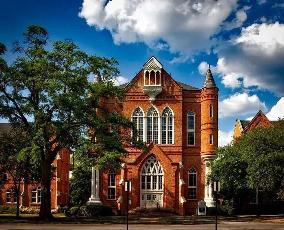 that Denny Chimes was in fact built in honor of President