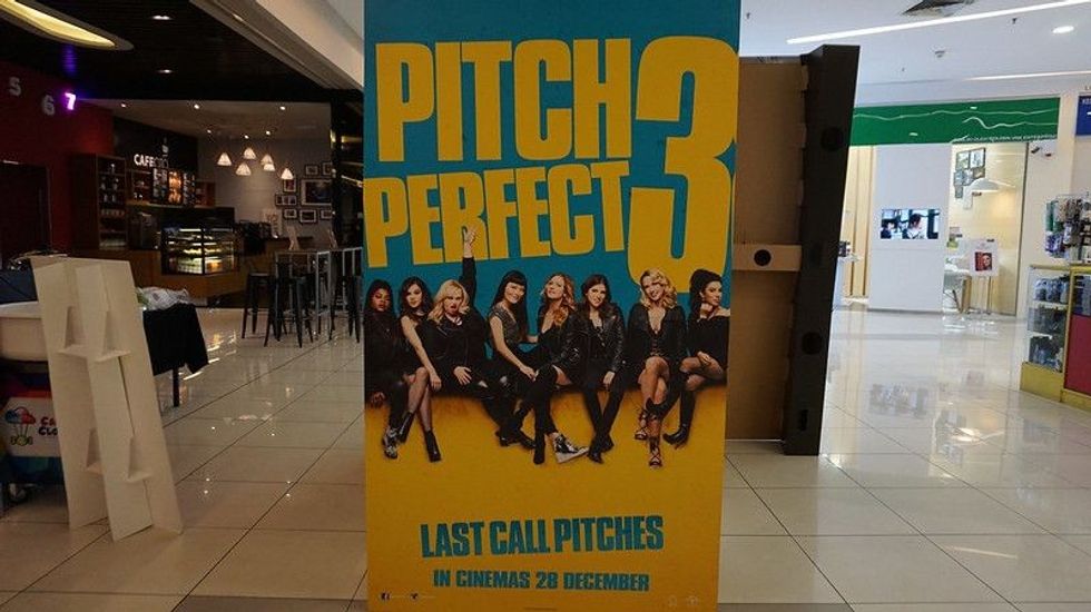 The big poster of Pitch Perfect 3 movie