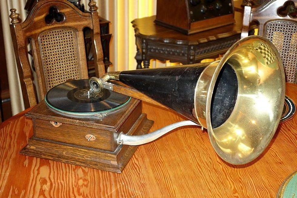 The phonograph was invented by Thomas Edison