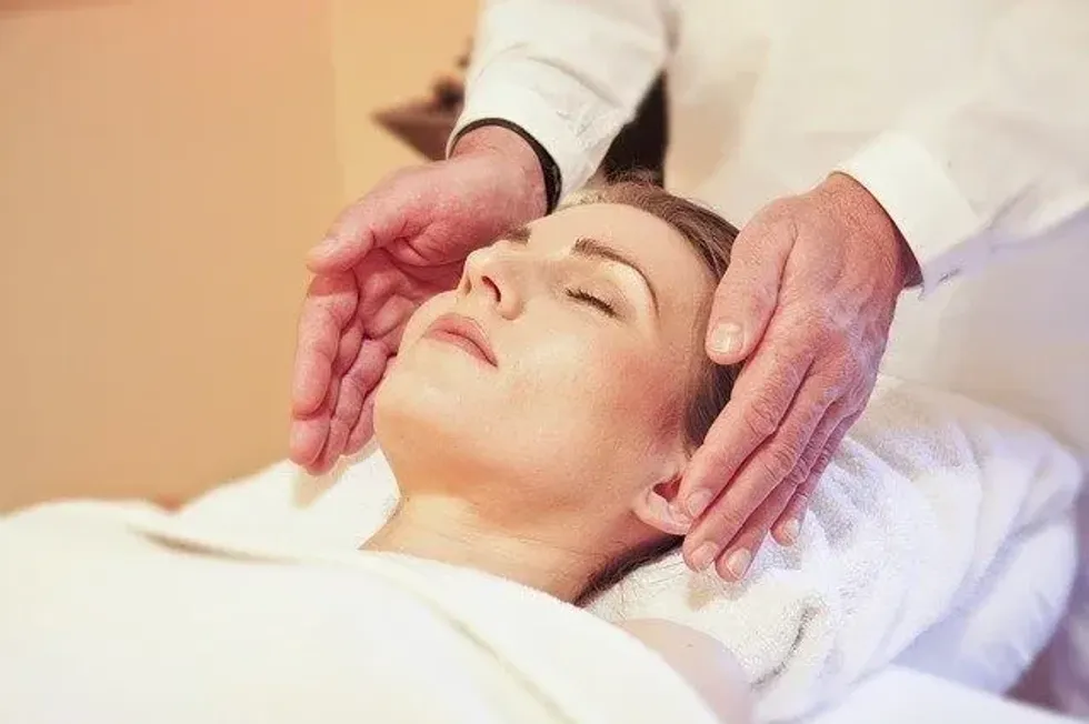 There are many benefits of Reiki therapy. Let us find out more about Reiki facts.