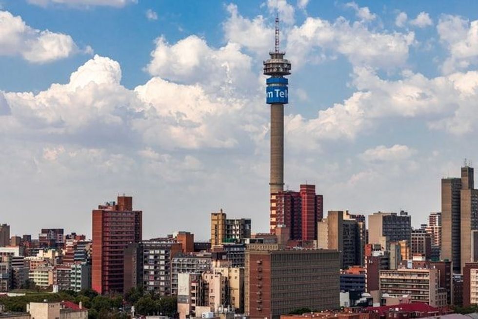 There are many fun and interesting things to see and do in Johannesburg, and in this article, we will discuss Johannesburg facts!