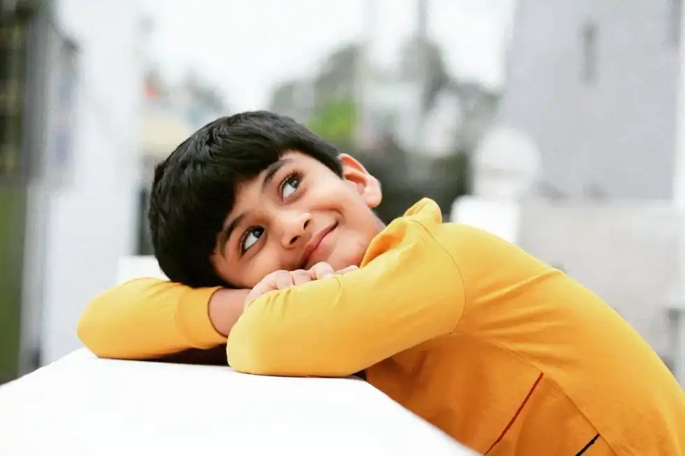 These daydreaming facts will tell you everything you need to know about daydreaming and when to see a psychologist!