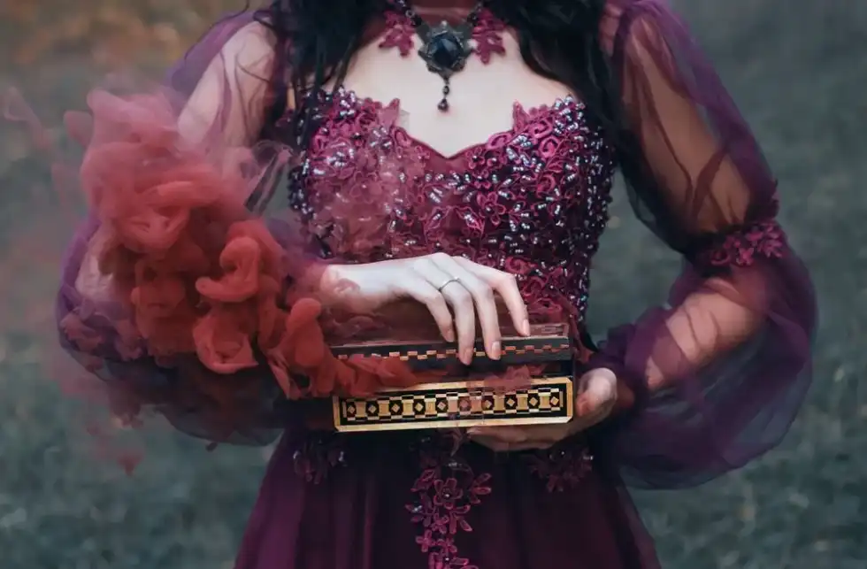 These Pandora facts will tell you all you need to know about the first mortal woman on Earth!