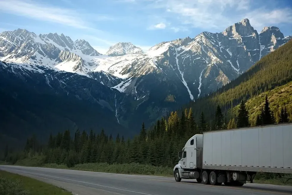 Trucking industry facts to get an in-depth knowledge of this business.