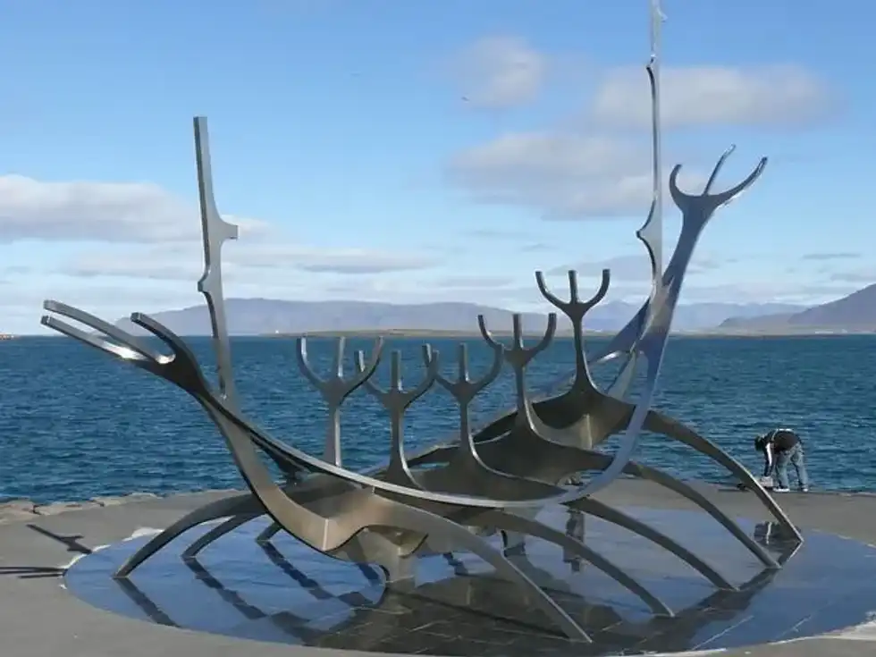 Viking arts and crafts facts will tell you more about the Viking age.