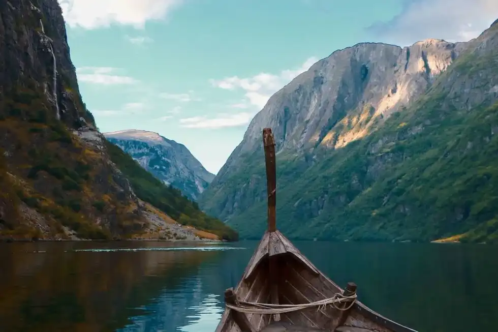 Viking longship facts will help you know more about this original ship and Viking beach landings.