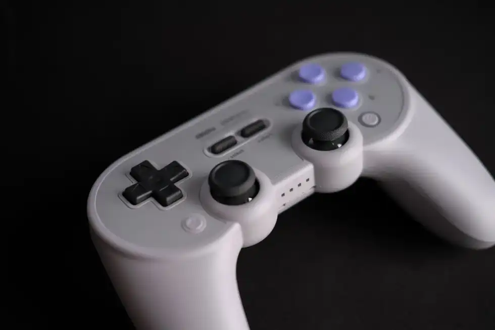White game controller