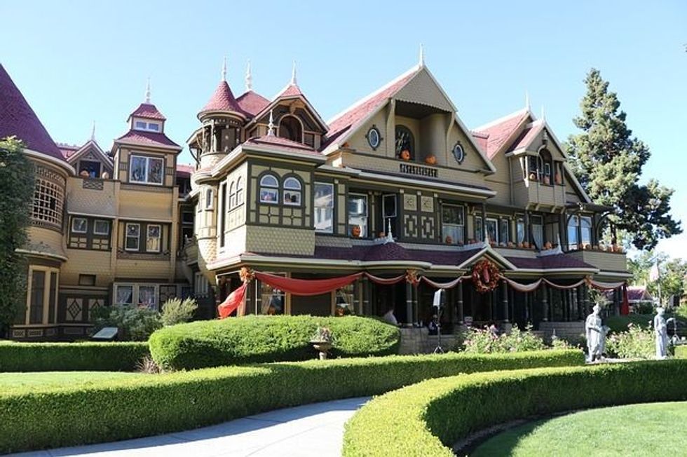 Winchester House facts are interesting to learn.