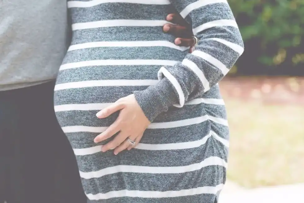 Women who experience corpus luteum cysts during pregnancy often don't experience abdominal pain at all.